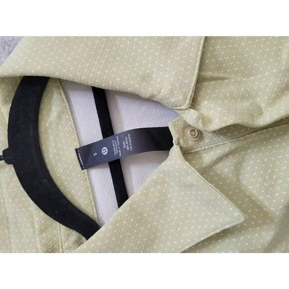 Lululemon Snap Front Performance Short Sleeve Polo Shirt S NWT - Picture 11 of 12